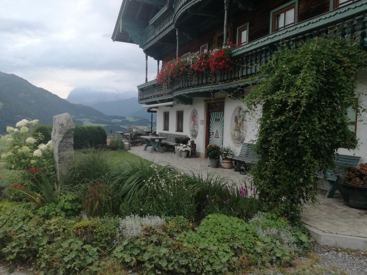 Frankenhof Guest House เคิสเซน ภายนอก รูปภาพ